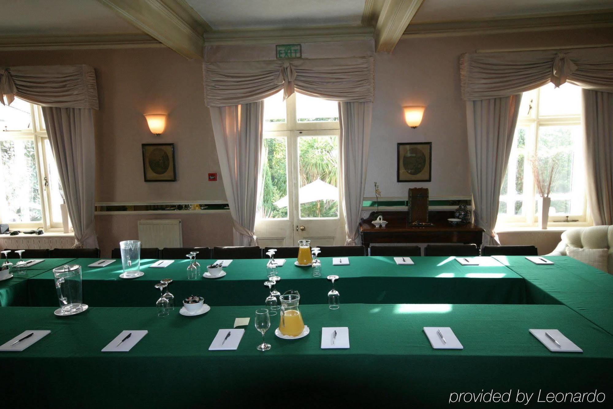 Fines Bayliwick Hotel แบล็กเนลล์ ภายนอก รูปภาพ