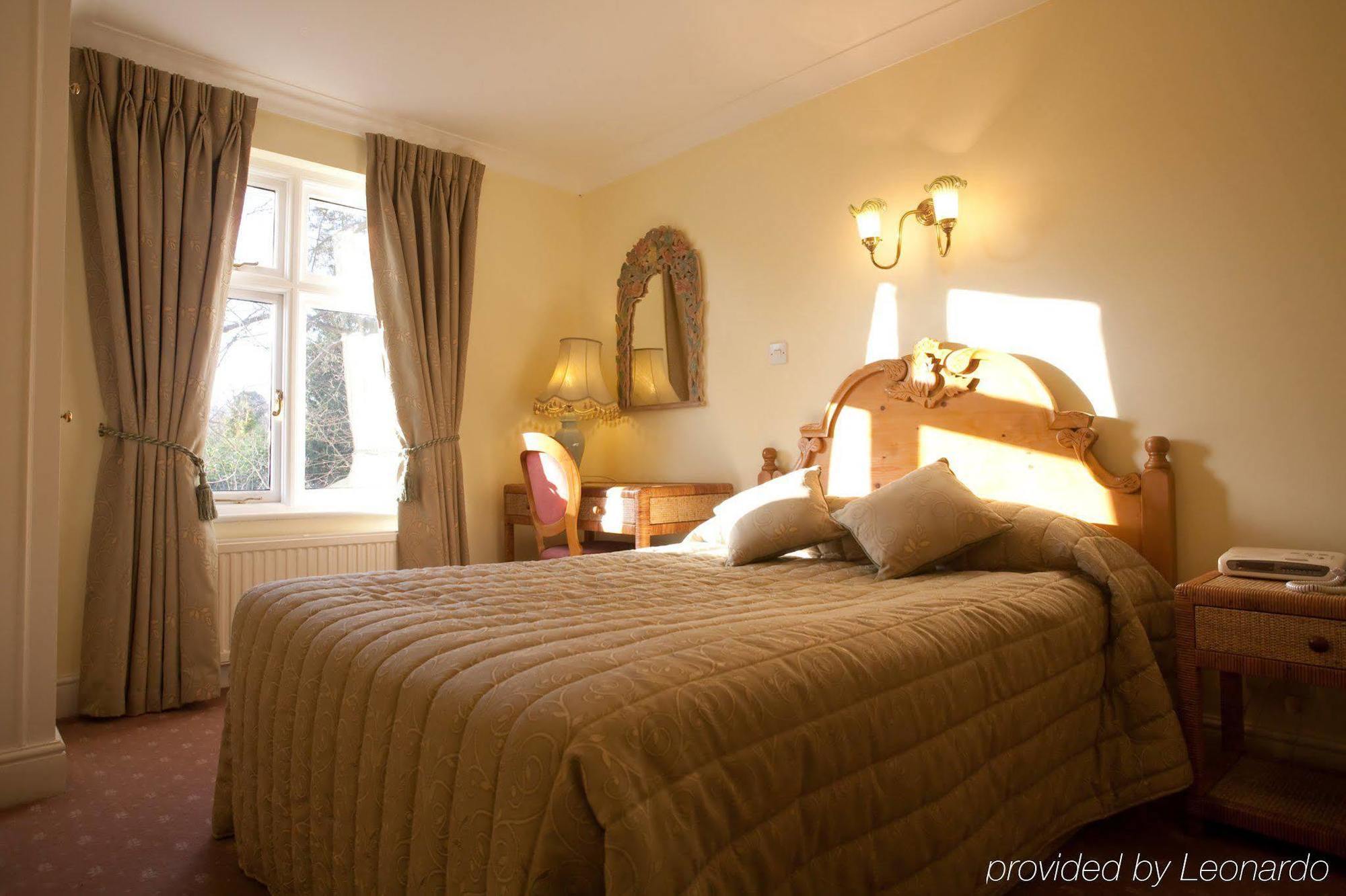 Fines Bayliwick Hotel แบล็กเนลล์ ภายนอก รูปภาพ