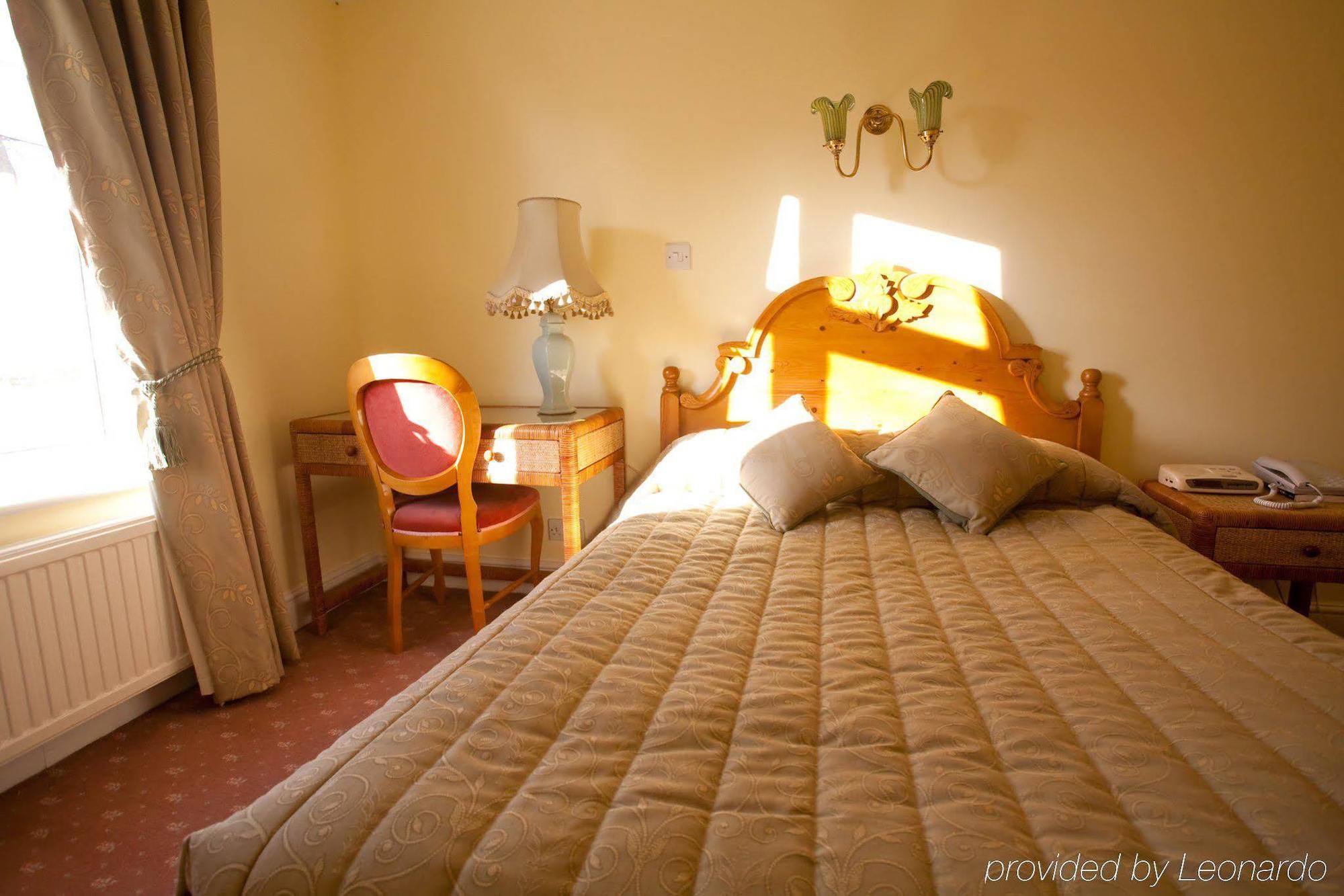 Fines Bayliwick Hotel แบล็กเนลล์ ภายนอก รูปภาพ