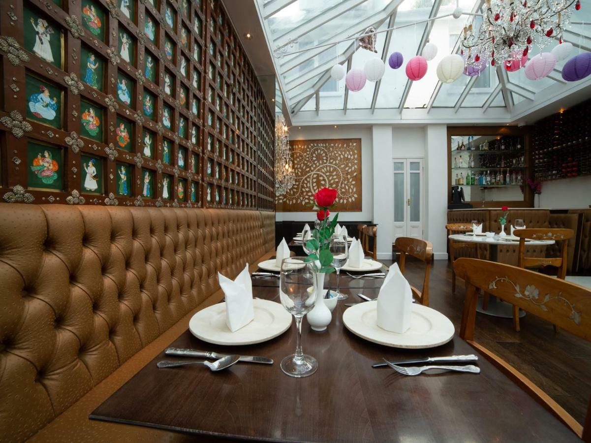 Fines Bayliwick Hotel แบล็กเนลล์ ภายนอก รูปภาพ