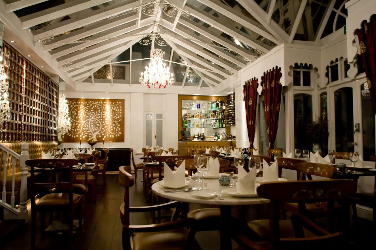 Fines Bayliwick Hotel แบล็กเนลล์ ภายนอก รูปภาพ